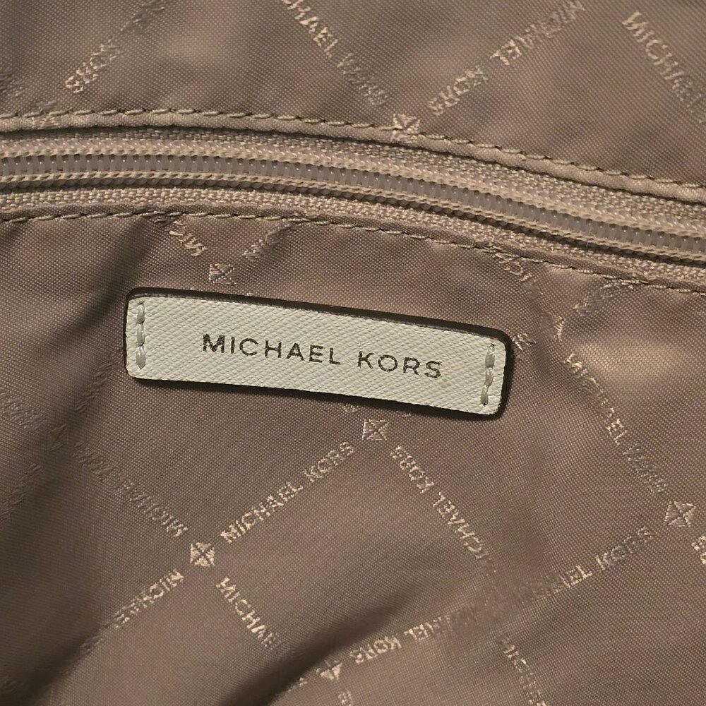 Michael Kors Ciara Large Saffiano Leather Shoulder Double Strap Tote Optic White - Picture 9 of 11